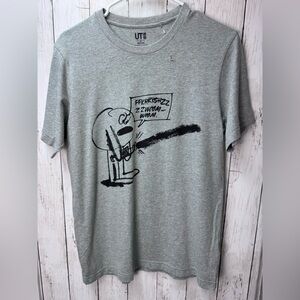 Uniqlo Star Wars lightsaber Light Gray Graphic Tee size Small